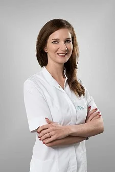 Monika Hammer, DDent